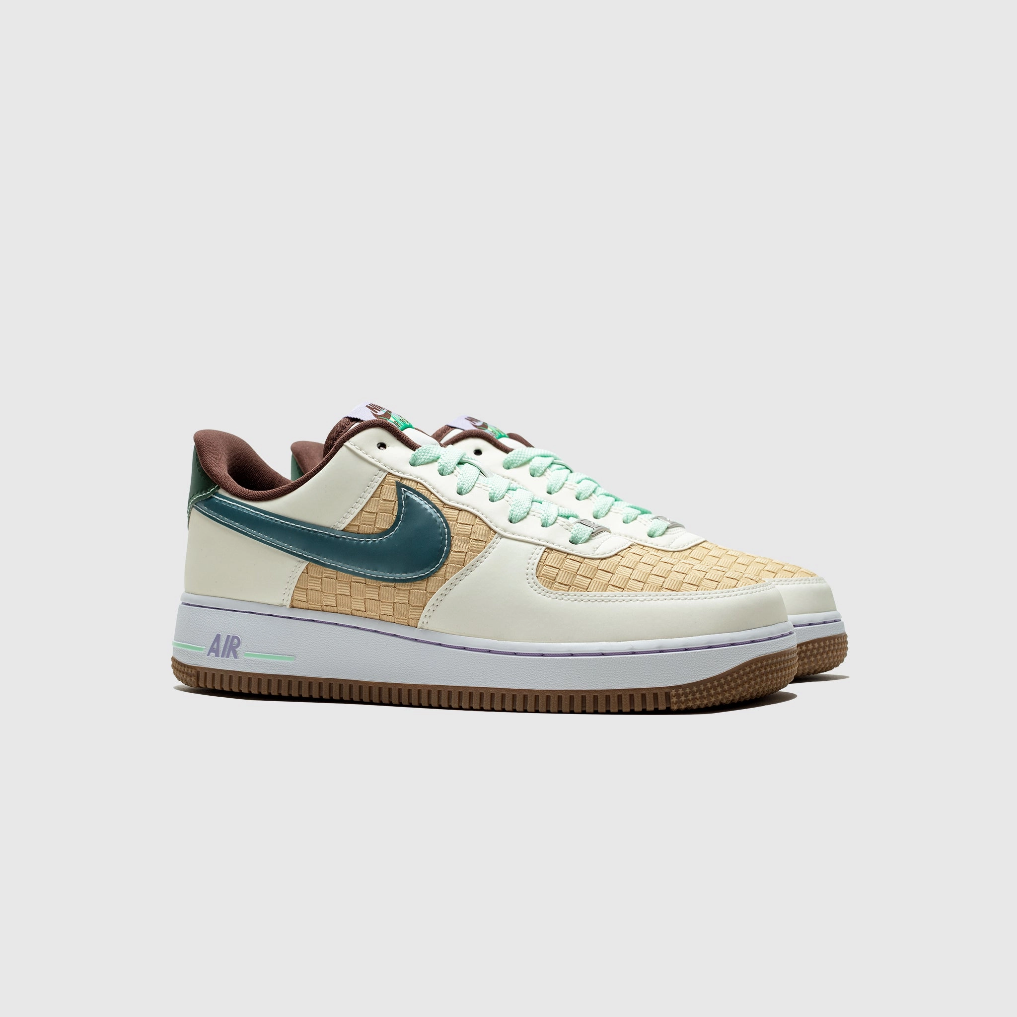 AIR FORCE 1 LOW RETRO QS EASTER BASKET