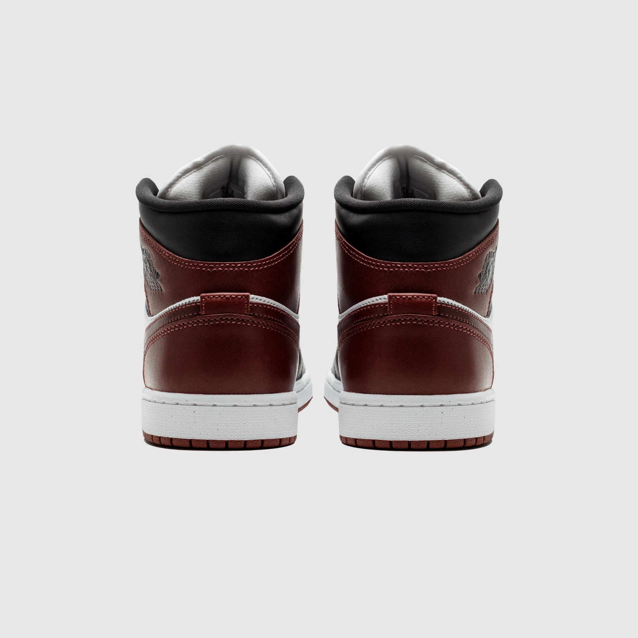 AIR JORDAN 1 MID SE DARK PONY