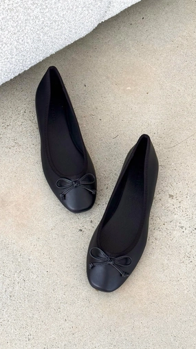 Isaiah Ballet Flats - Black