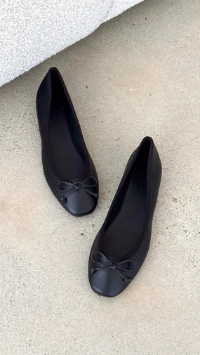 Isaiah Ballet Flats - Black