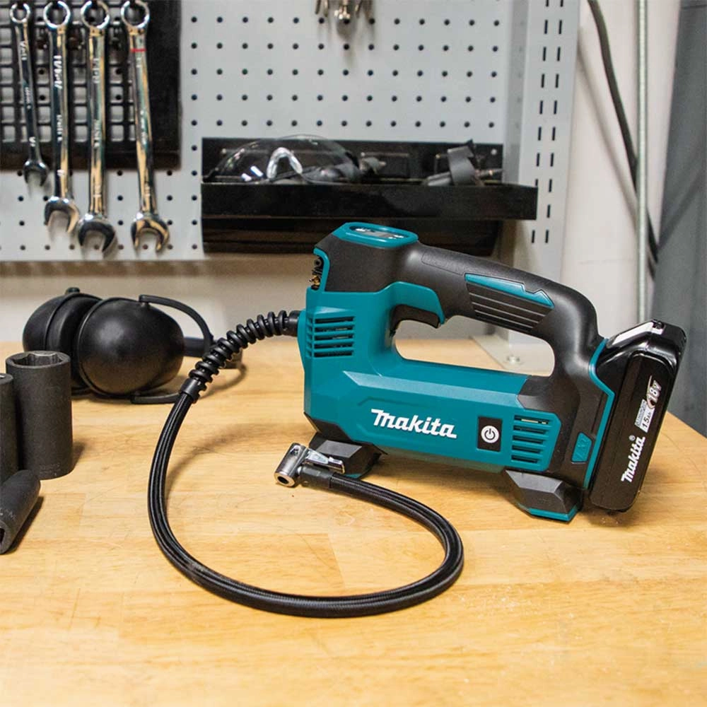 Makita DMP180SYX 18V LXT Lithium-Ion Cordless Inflator 1.5 Ah Kit