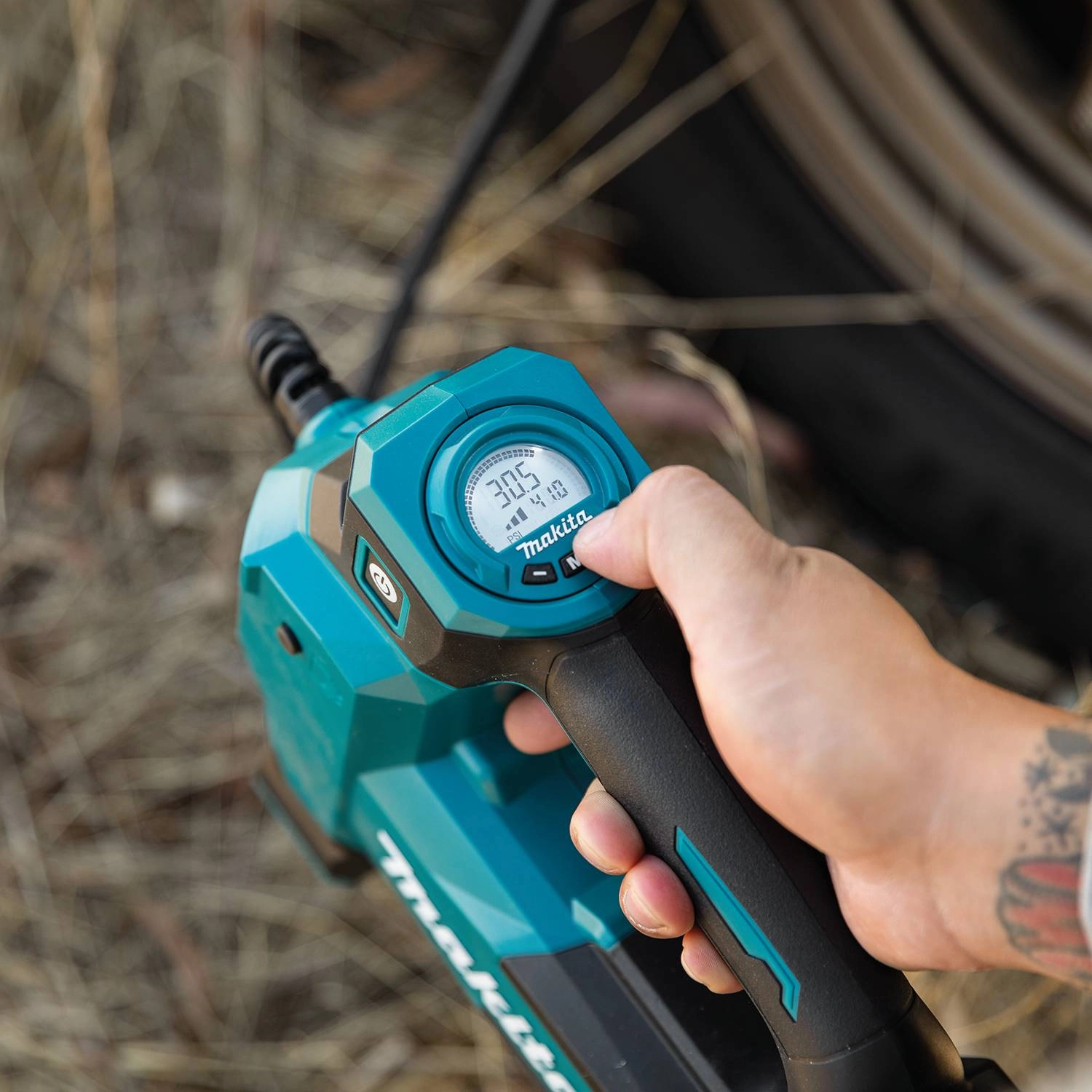 Makita MP001GZ01 40V MAX XGT Cordless High-Pressure Inflator - Bare Tool