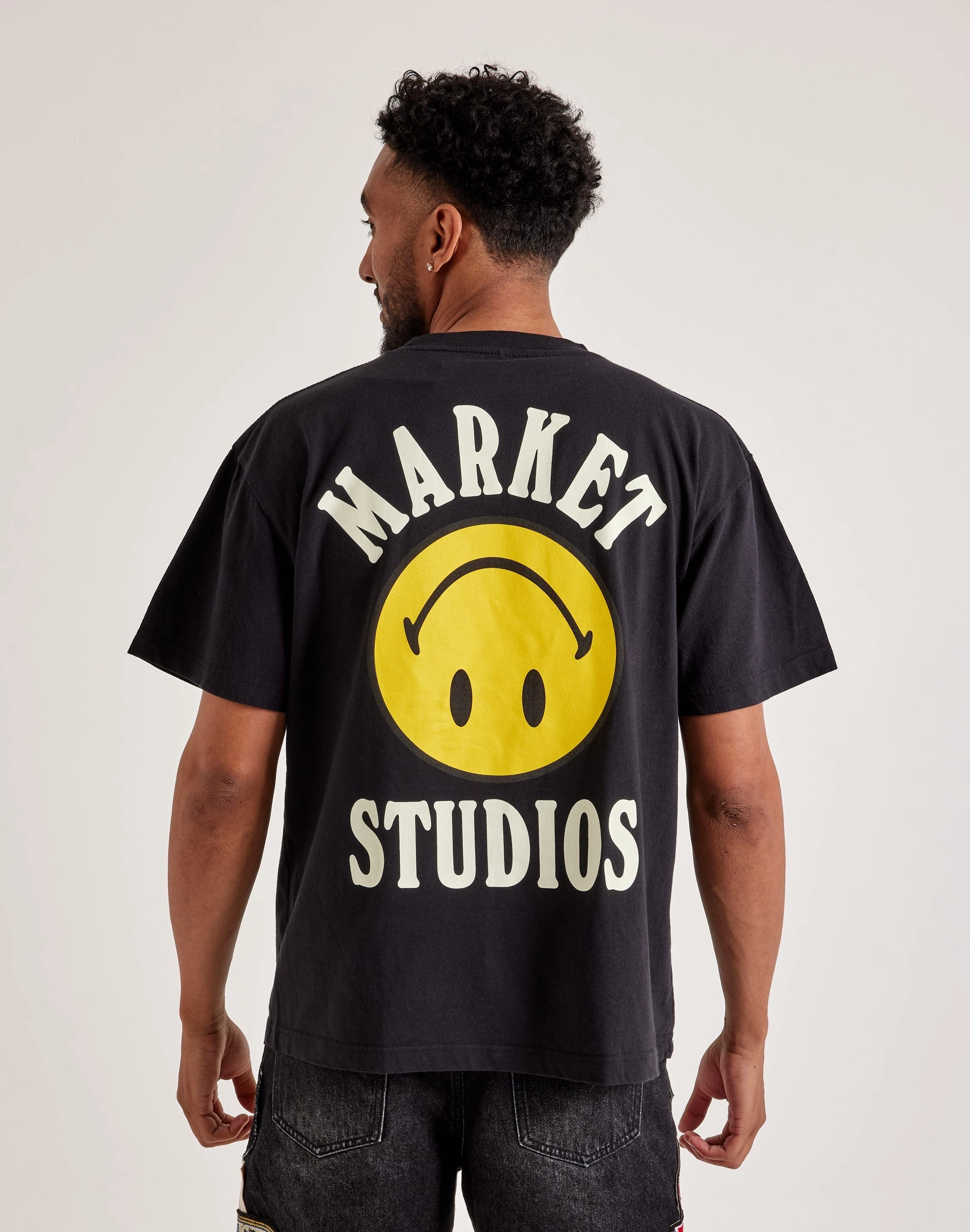 Market Smiley Tee