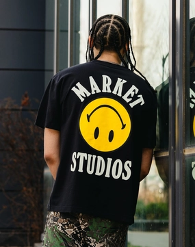 Market Smiley Tee