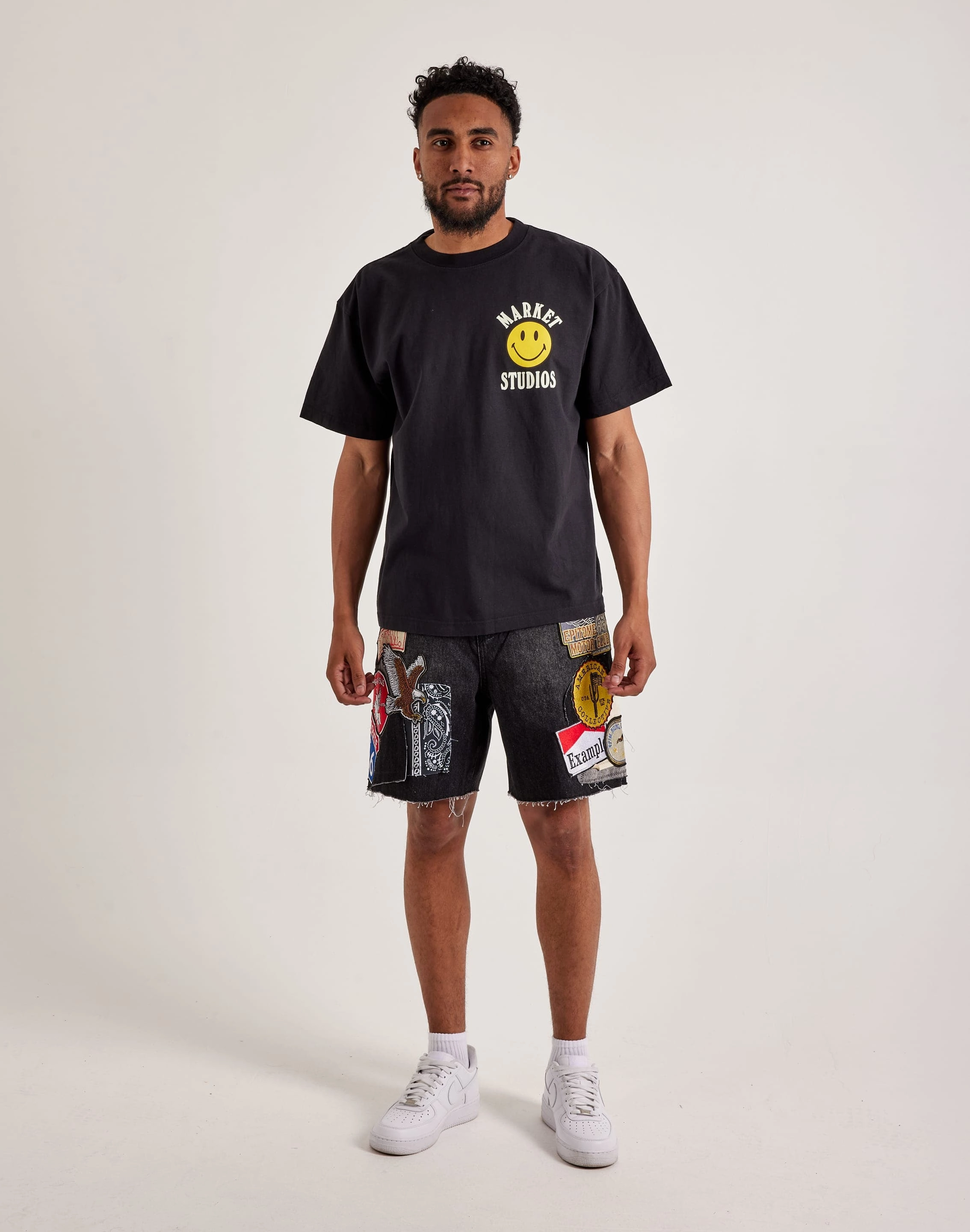 Market Smiley Tee