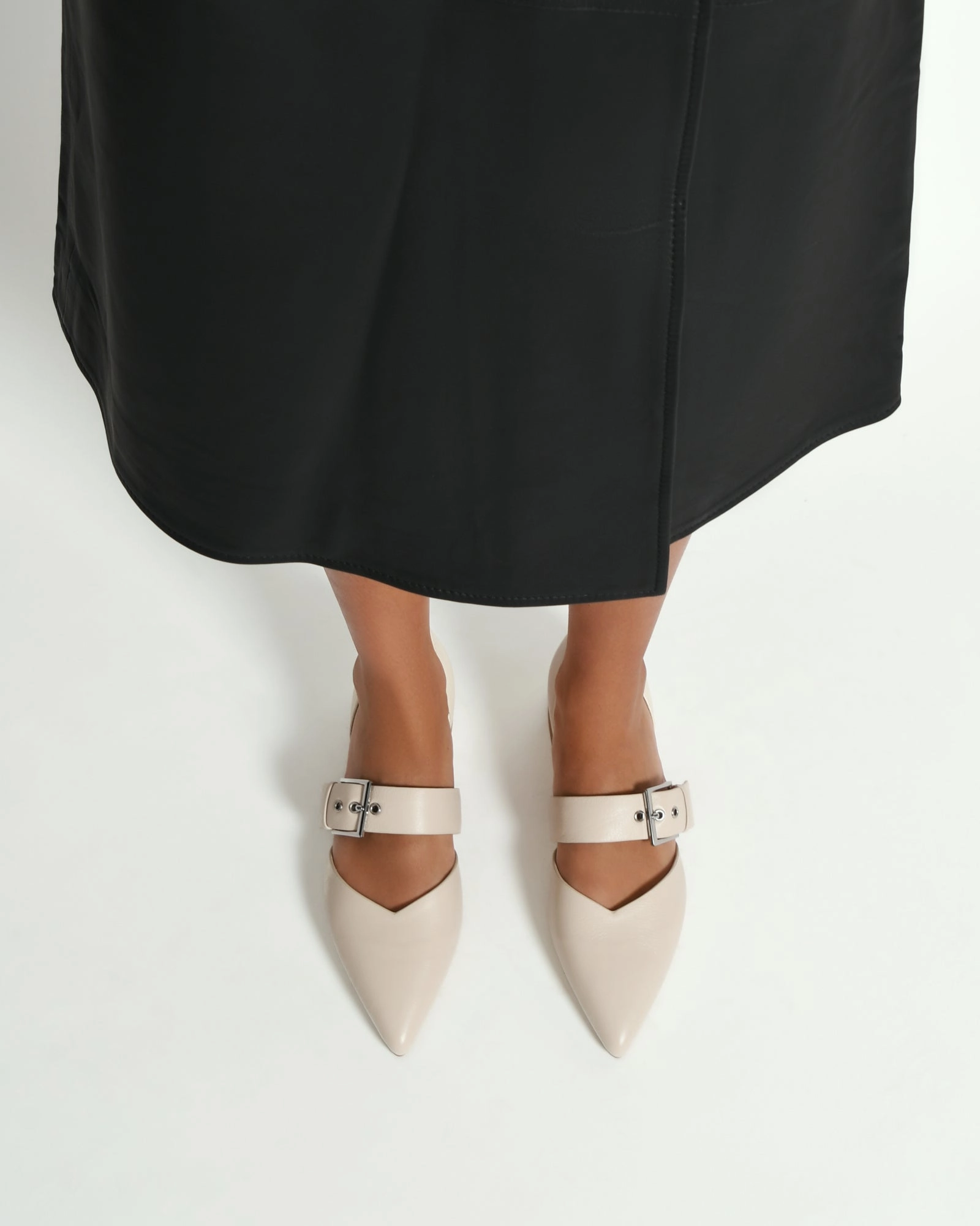 NEELA DRESS FLATS OFF WHITE LEATHER