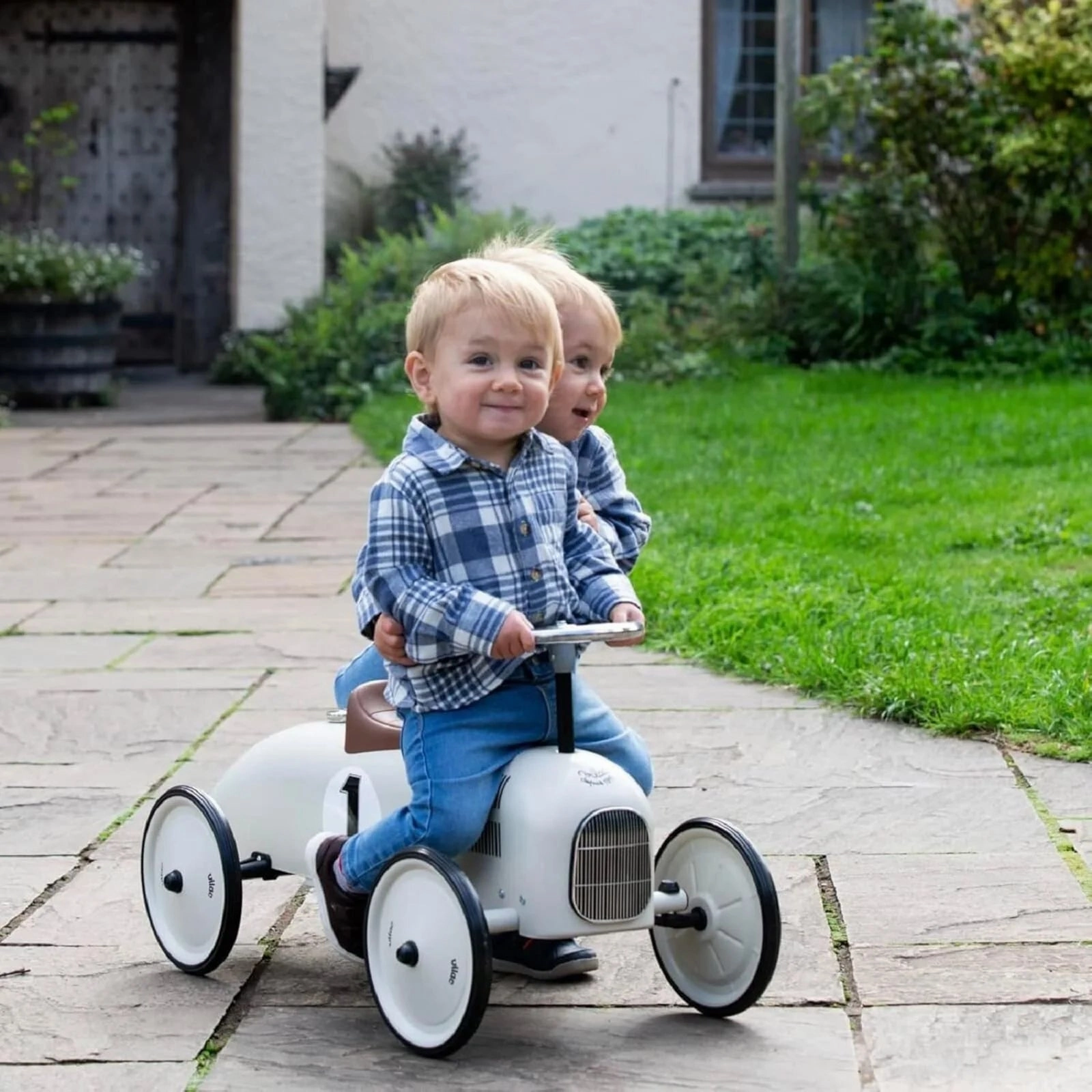 Vilac Ride On Metal Car Toy - Off White