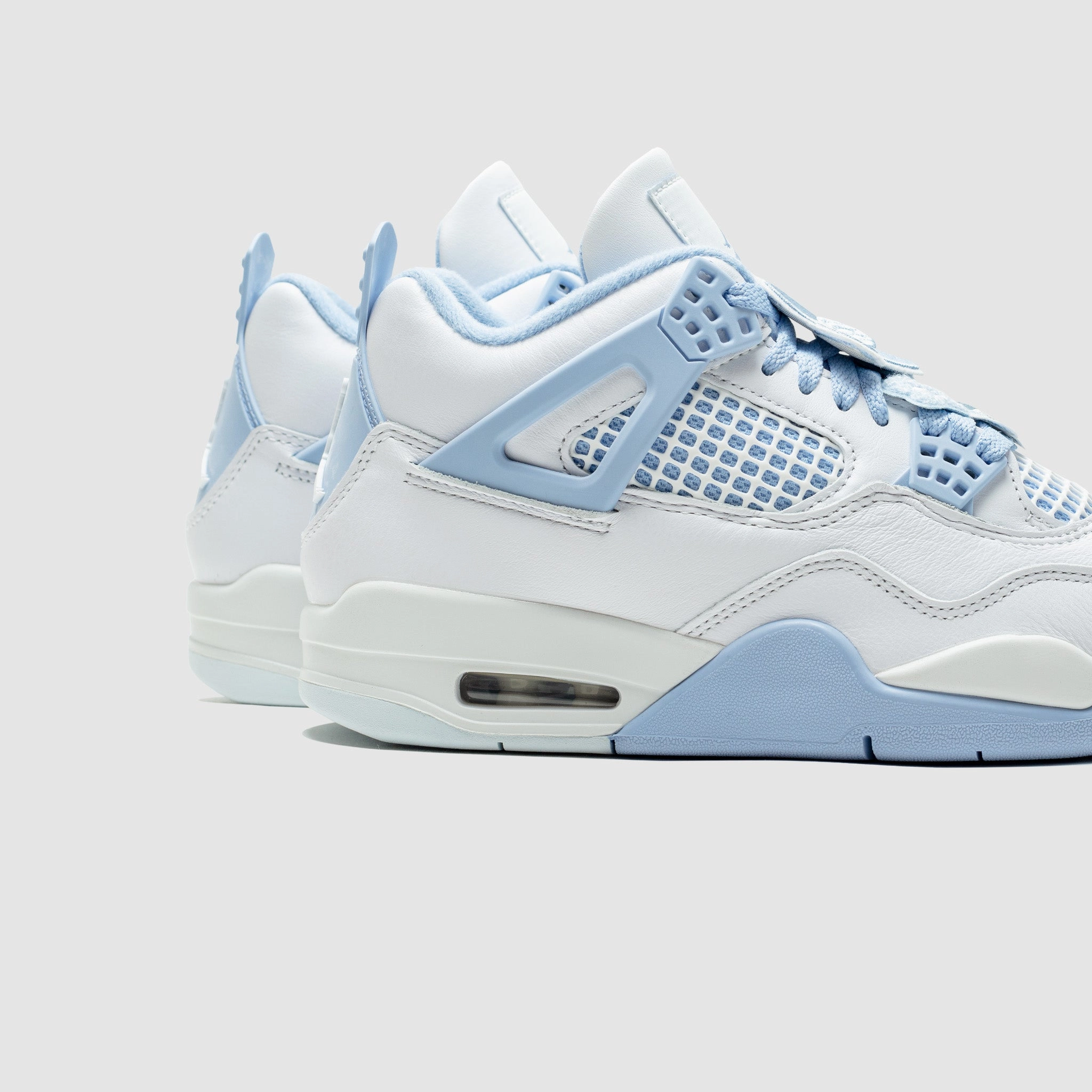 WMNS AIR JORDAN 4 RETRO FORGET ME NOT