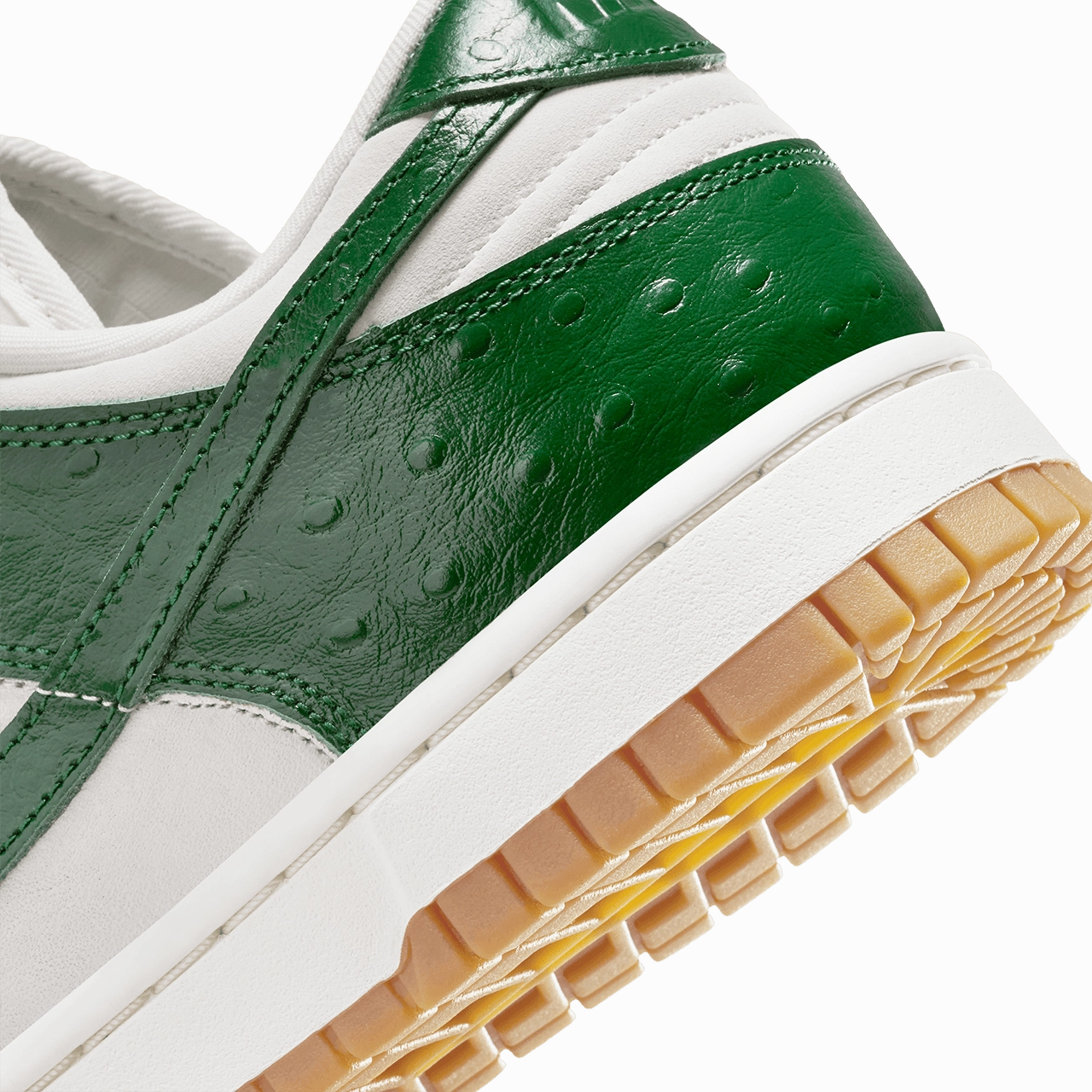 Wmns Nike Dunk Low LX 'Gorge Green'